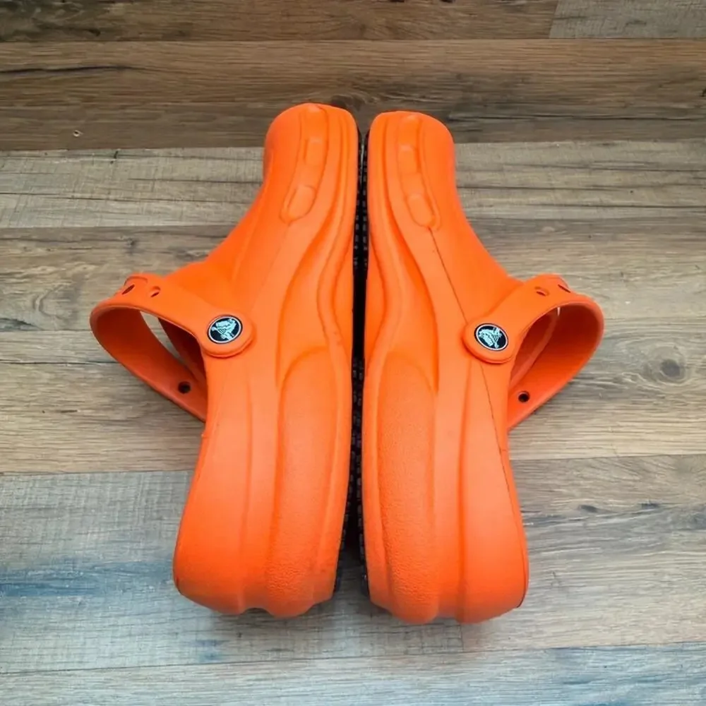 Crocs size M11 Mario Batali Signature Edition Non-Slip Sole Orange
